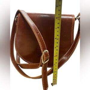 Romiti of Florence Italy handcrafted fine leather crossbody shoulder bag cognac
